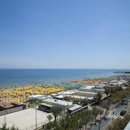 Ξενοδοχείο Mare Πέζαρο
