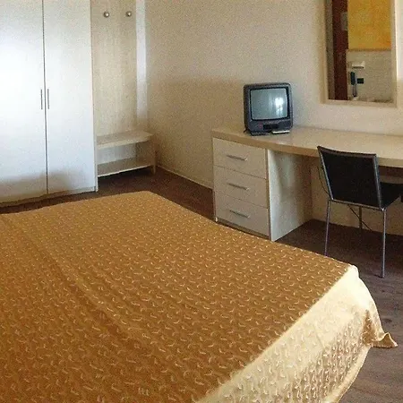 Mare Ξενοδοχείο Πέζαρο